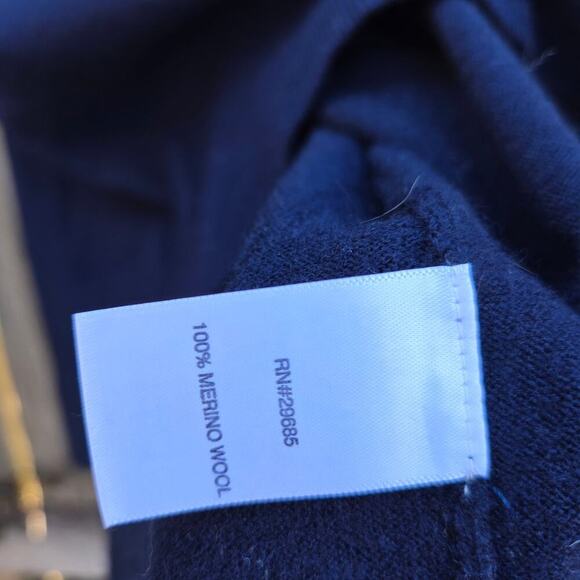 Pendleton Womens 100% Merino Wool Turtleneck Sweater L Navy Blue Quiet Luxury - Picture 4 of 8